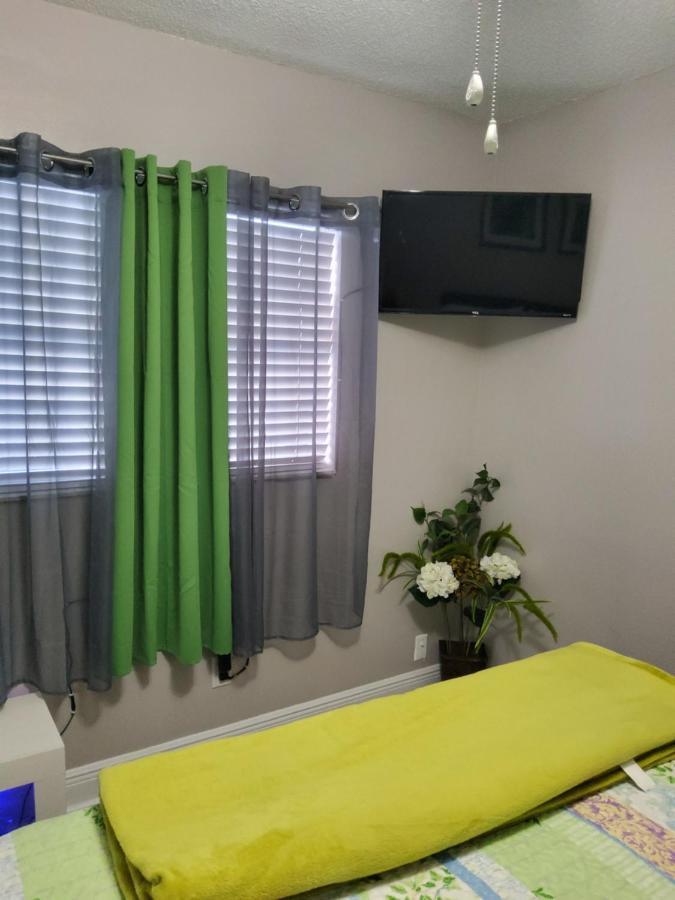 Beautiful Apartment Close To Everything Tampa Exterior foto
